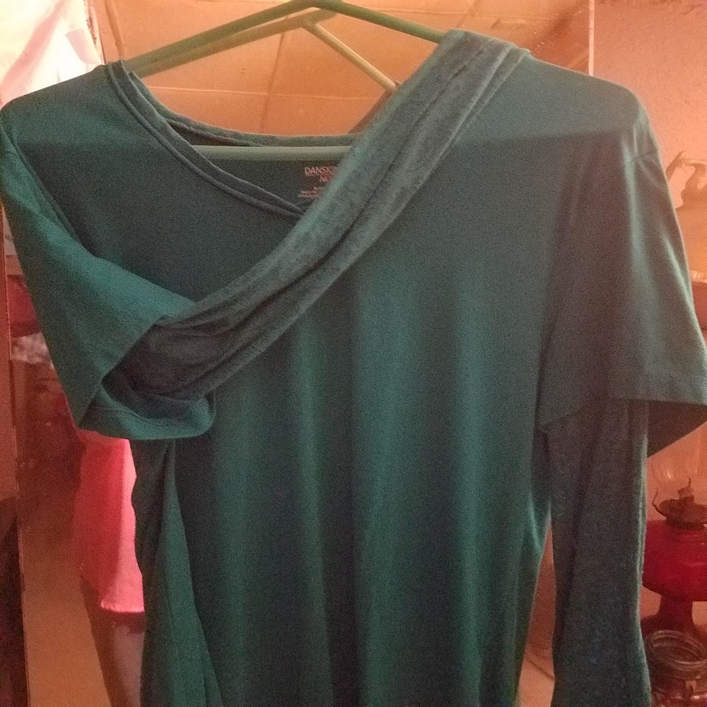 Lace arm tee